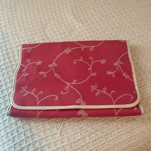 Oscar de la Renta Hanging Travel Cosmetic Pouch